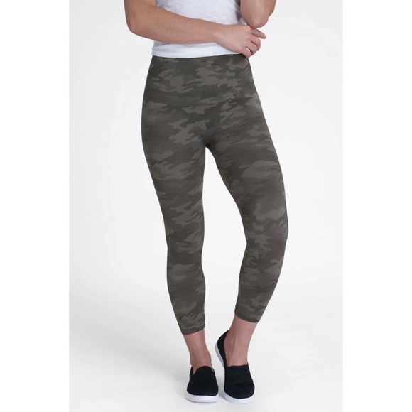 Spanx Look at Me Now Seamless Cropped Leggings in Sage Camo - Picture 3 of 11